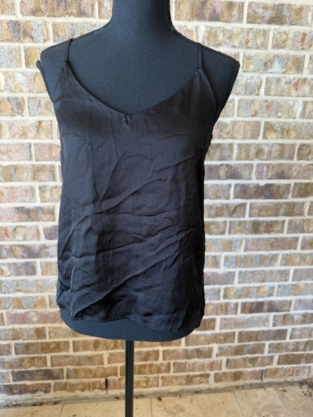 Poetry Women's camisole satin black color sleeveless size 8 v-neck casual